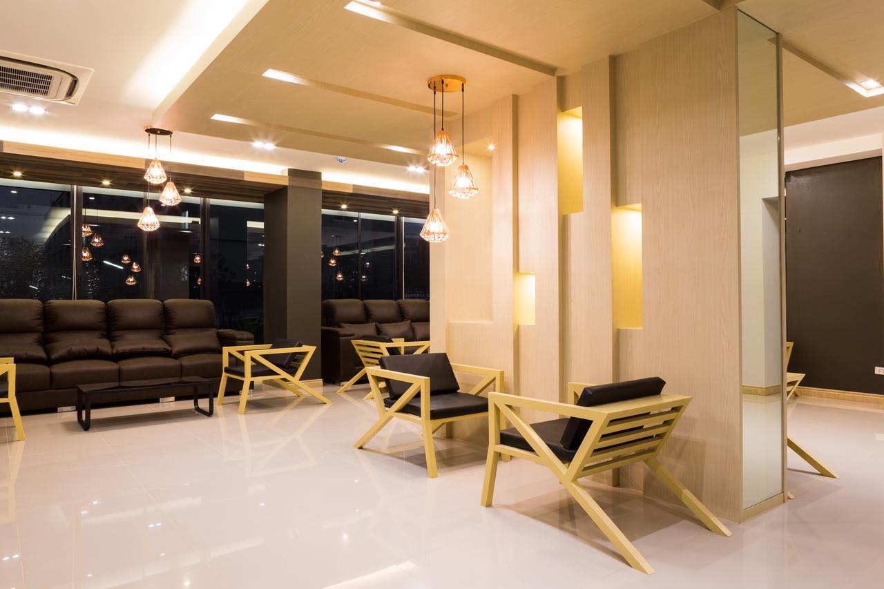 Grand Inter Hotel Samut Sakhon Esterno foto