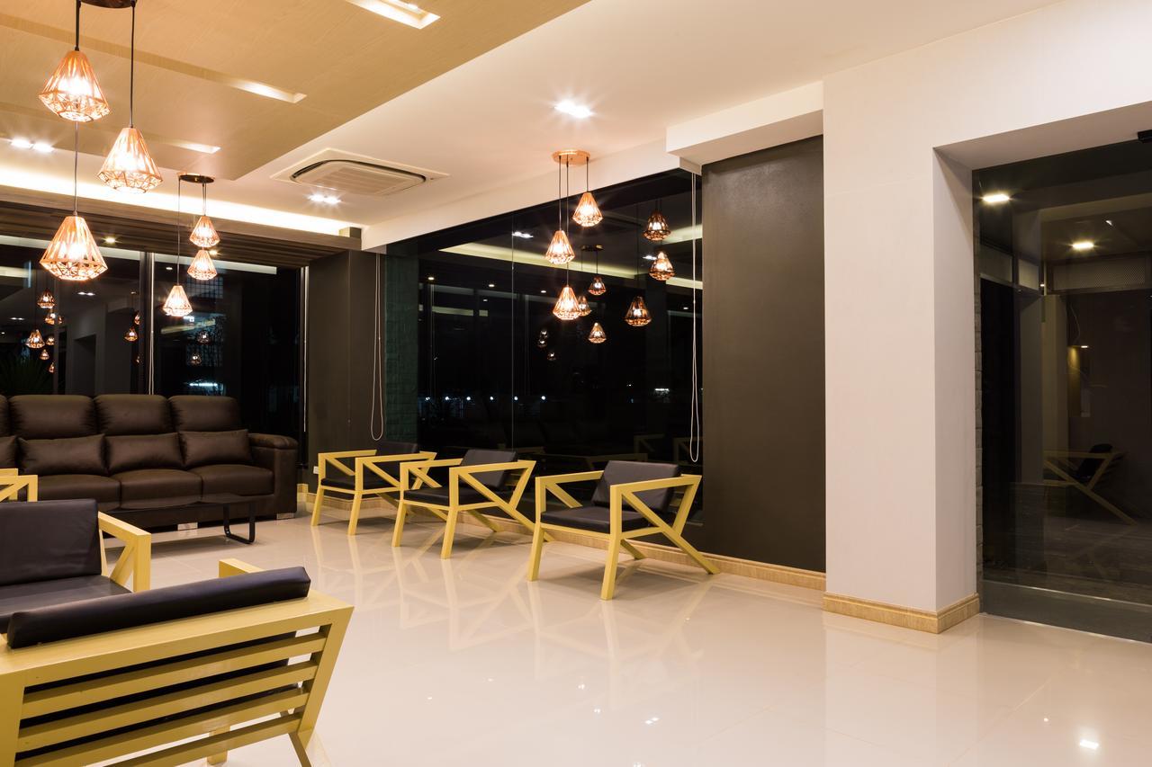 Grand Inter Hotel Samut Sakhon Esterno foto